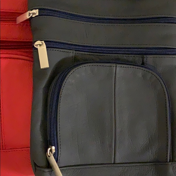 BUNDLE leather purses black/red/navy with pockets. - Picture 3 of 7